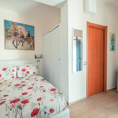 Elegant R&b Floridia Bed and breakfast